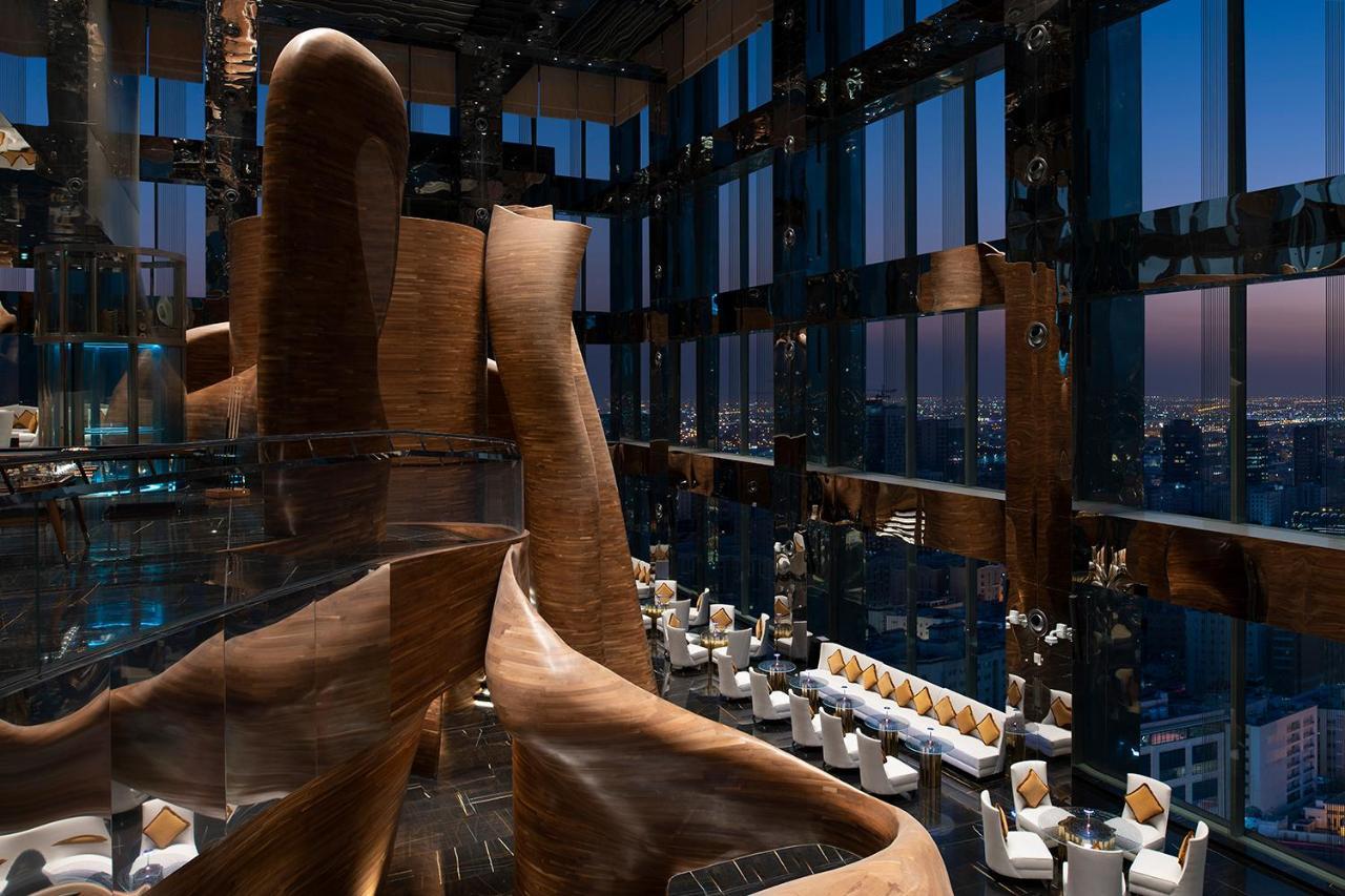 Banyan Tree Doha At La Cigale Mushaireb Exteriér fotografie The interior of the 101 lounge